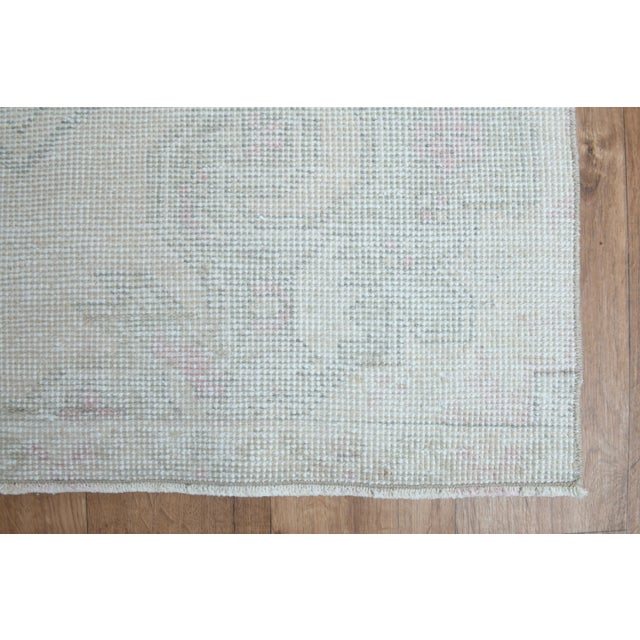 Turkish 1970s Vintage Handmade Wool Cotton Turkish Beige Area Rug For Sale - Image 3 of 11