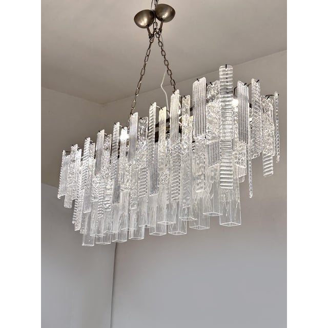 Transparent Contemporary Italian Rectangular Strip “Listelli” Murano Glass Chandelier by Simoeng For Sale - Image 8 of 10
