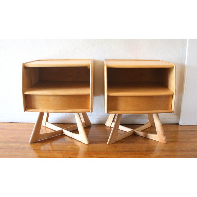 This is a pair of mid century modern side end table nightstands by Heywood Wakefield from their Sculptura series, designed...