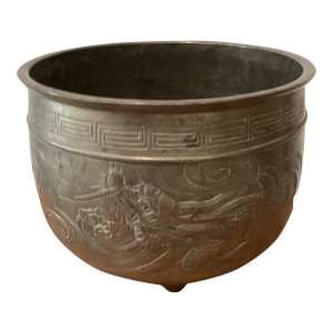 Vintage Qing Style Chinese Bronze Bowl Engraved With a Greek Style Border and Dragons
