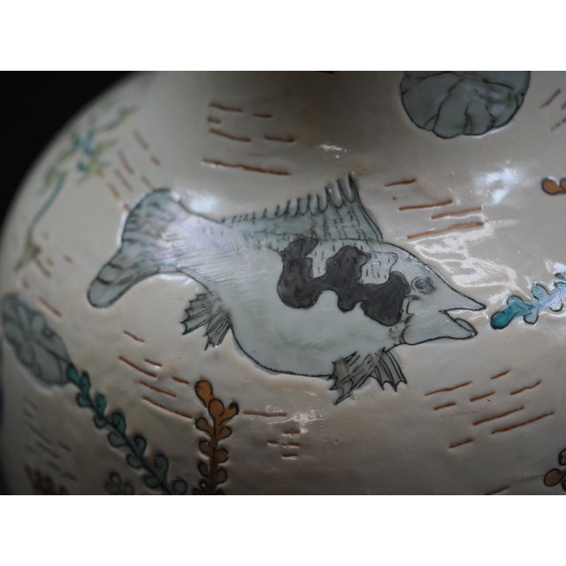 Mid 20th Century Vintage Famille Rose Style Import Chinese Koi Fish Porcelain Table Lamp For Sale - Image 5 of 9
