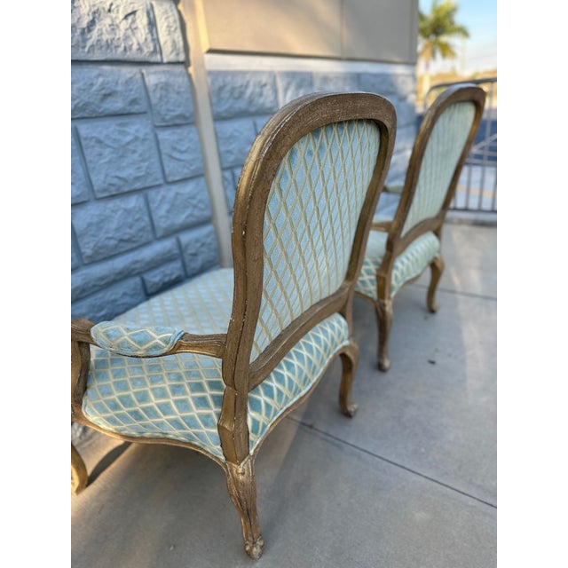 Vintage Tomlinson/Erwin-Lambeth French Louis XV Style Giltwood Armchairs - A Pair For Sale - Image 13 of 18