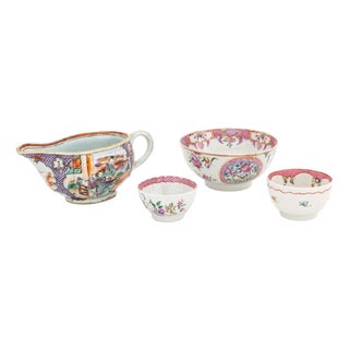 Chinese Export Famille Rose Porcelain Tableware, 4 For Sale