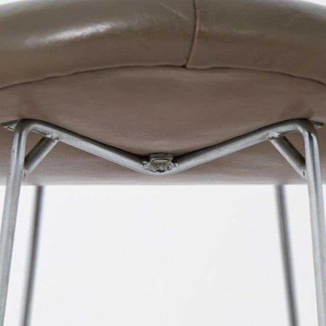 F592 Ottoman in Leather by Geoffrey Harcourt for Artifort, 1960s For Sale - Image 15 of 18