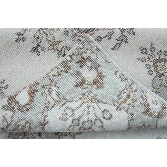 Textile 1970s Vintage Handmade Wool Cotton Turkish Cream Area Rug For Sale - Image 7 of 11