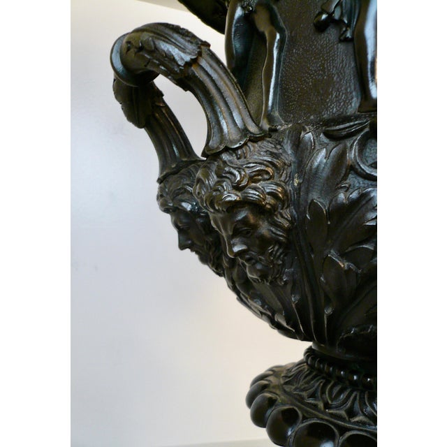 19th Century Grand Tour Bronze Model of the Medici Vase, or Urn For Sale In Pittsburgh - Image 6 of 12