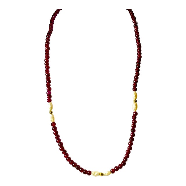 1980s 14k Gold Rhodolite Garnet Gemstone With Cultured Pearls 18" For Sale