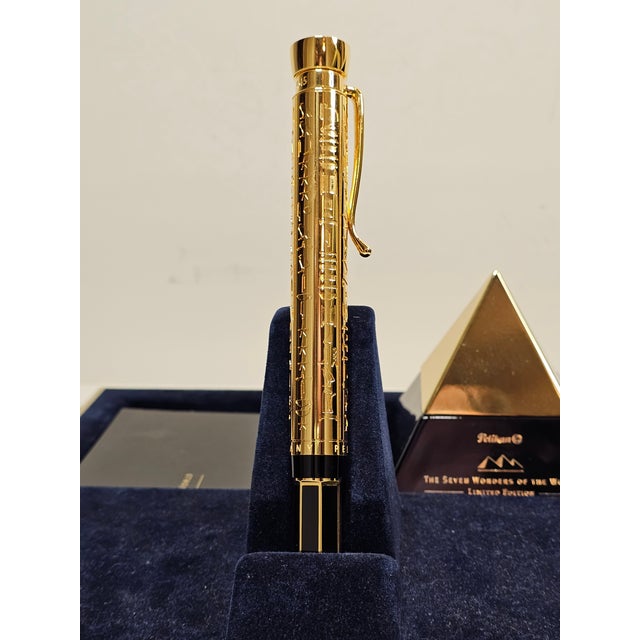 Pelikan Seven Wonders of the World 'Pyramids of Giza' Fountain Pen For Sale In Richmond - Image 6 of 18