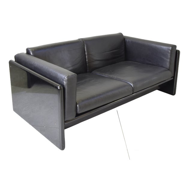 Black Lacquered Wood and Leather Two-Seater Sofa by Kazuhide Takahama for Gavina, 1970s For Sale