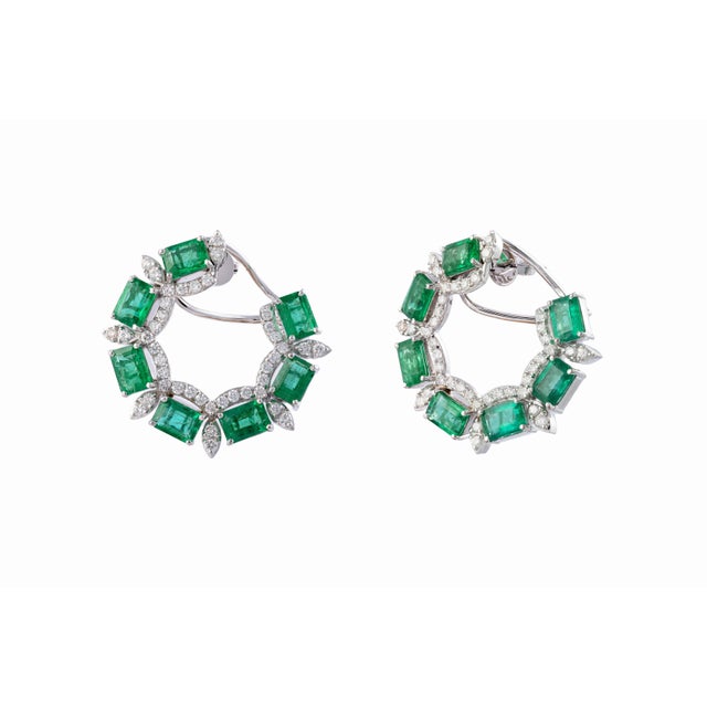 Metal 13.04 Carats Natural Zambian Emerald and 2.25 Carats Diamond Earring in 14k Gold For Sale - Image 7 of 8