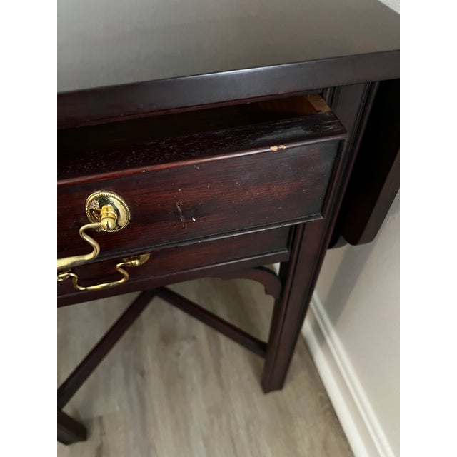 Chippendale Henkel Harris 5425 29 Mahogany Chippendale Drop-Leaf End Side Table For Sale - Image 3 of 7