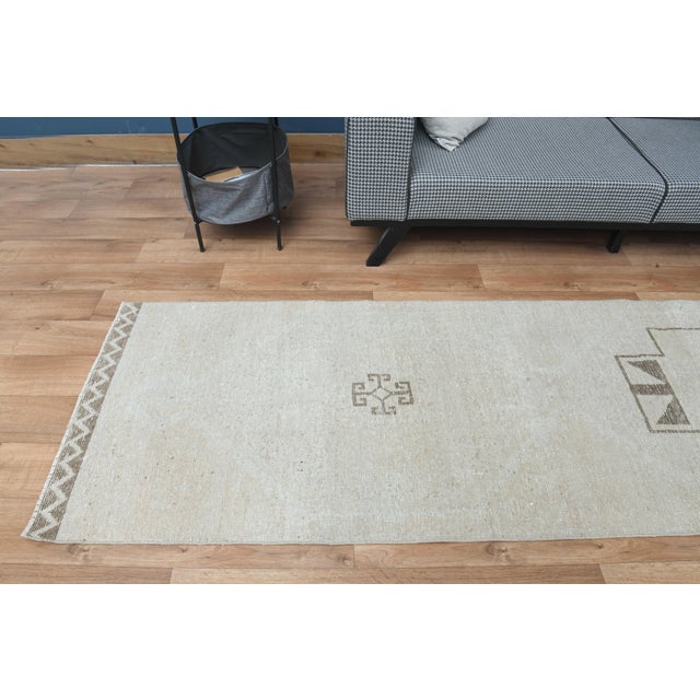 1970s Vintage Handmade Wool Cotton Turkish Beige Runner Rug For Sale - Image 4 of 11
