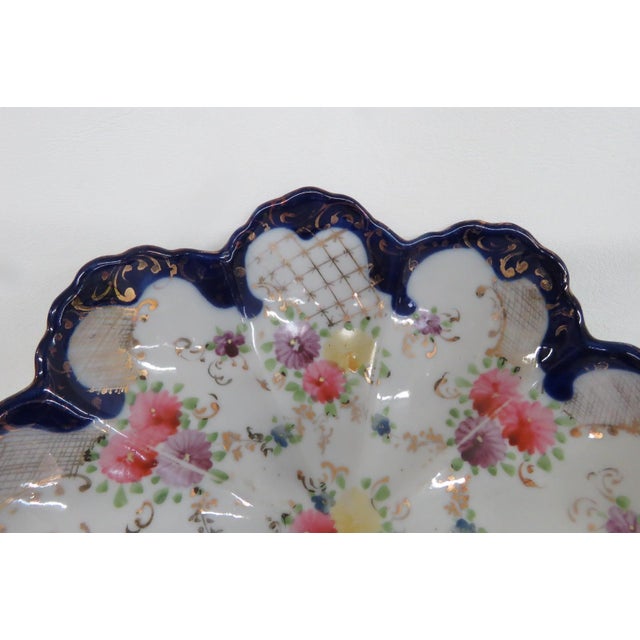 Floral Scalloped Porcelain Bowl With Blue Trim and Gold Lattice Details 4839b For Sale In Miami - Image 6 of 14