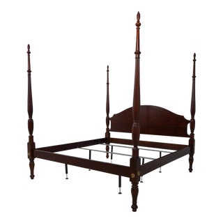 Henkel Harris King Size Model 162 Mahogany Poster Bed For Sale