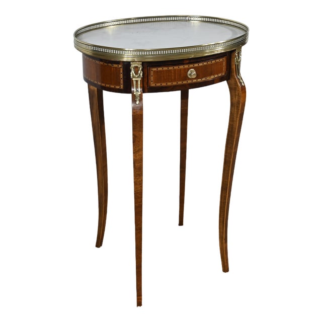 Early 20th Century Louis XVI Mahogany Living Room Table For Sale