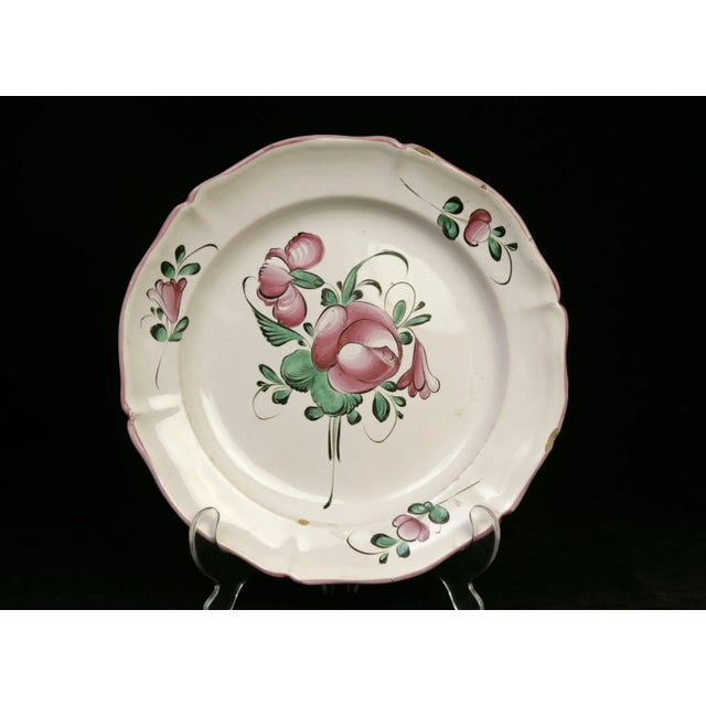 French Saint-Clément Luneville Faience Plate, 1820 - France For Sale - Image 3 of 10