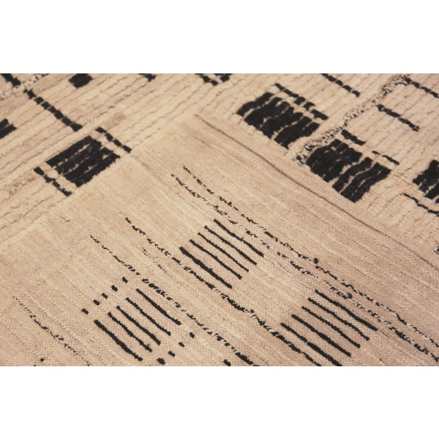 Early 21st Century Nazmiyal Collection Area Modern Rug For Sale - Image 5 of 6
