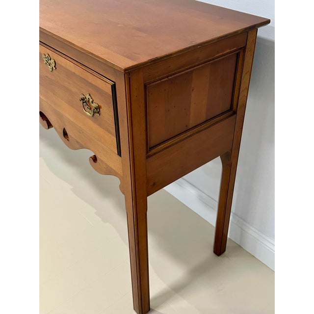 Early American Style Cherry Huntboard by Wright Table Company For Sale - Image 4 of 11