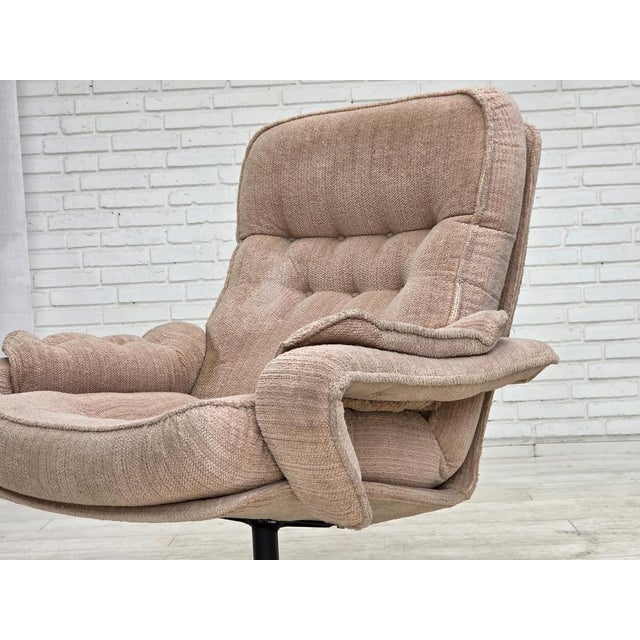 Danish Swivel Armchair in Beige Furniture Fabric, 1970s For Sale - Image 17 of 18