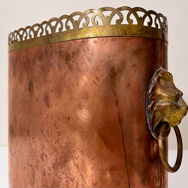 Antique European Copper Planter With Brass Lion Head Handles & Pierced Gallery, Early 20th C. For Sale In Miami - Image 6 of 8
