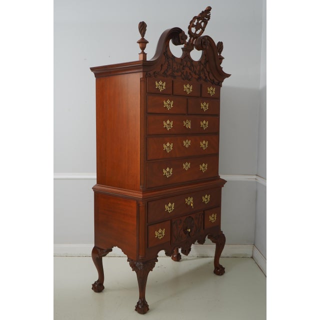 Age: Approx: 30 Years Old Details: Winterthur Collection Serial no.41 Mahogany Dovetailed Drawer Construction Fine Carved...