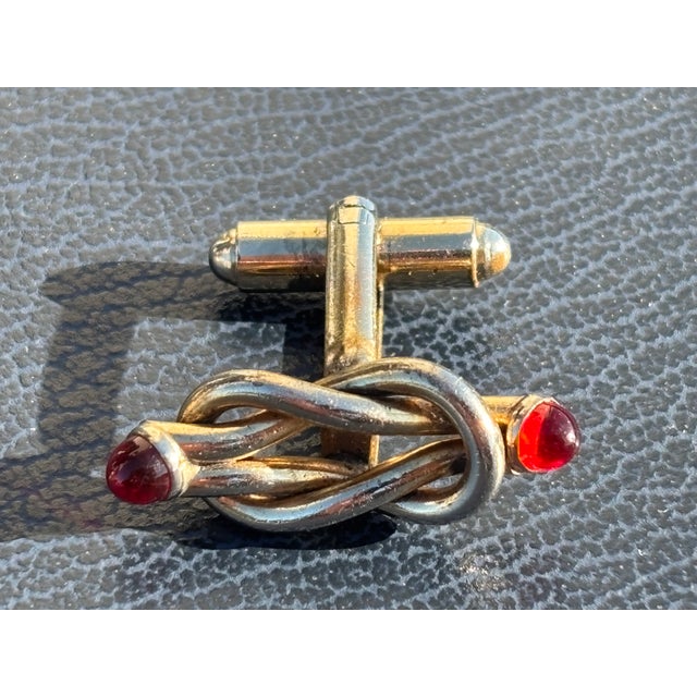 Early 20th Century English Market Ruby Glass / Yellow Double Knot Cufflinks For Sale - Image 6 of 7