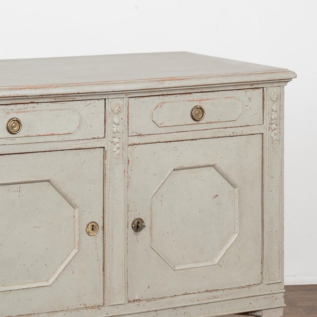 Early 20th Century Swedish Gustavian Style Gray Painted Sideboard Buffet For Sale - Image 12 of 15