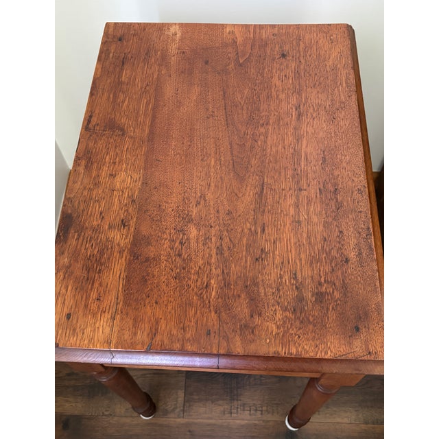 Chestnut 1850s American Primitive Honey Wood Accent Table With Sheraton Legs For Sale - Image 8 of 9