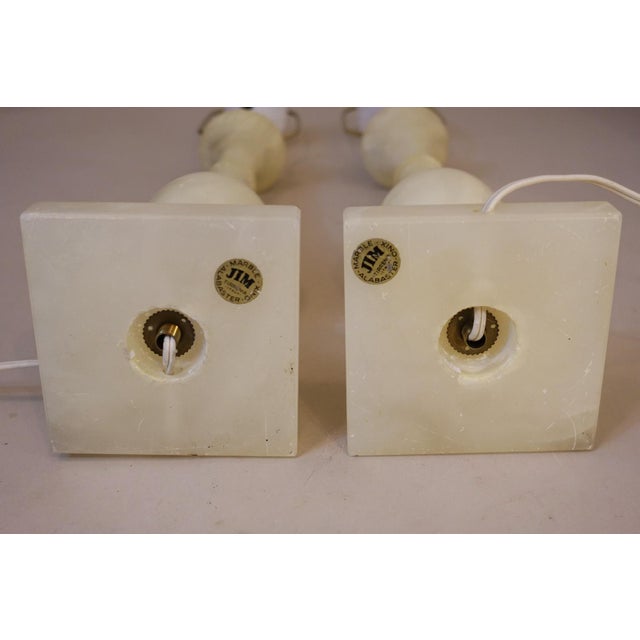 Matched Pair Nos Hollywood Regency Modern Alabaster Marble "Teardrop" Urn Style Column Table Lamps Italy 1970's Minty! For Sale - Image 13 of 13