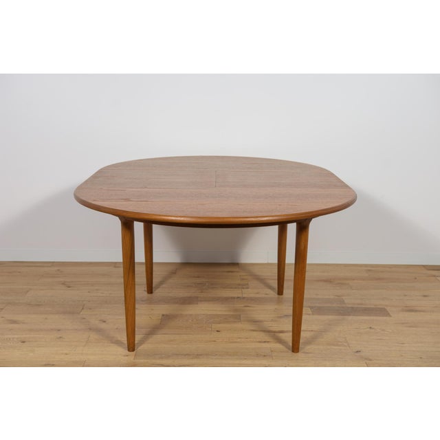 Mid-Century Round Teak Extendable Dining Table, United Knigdom, 1960s For Sale - Image 12 of 18