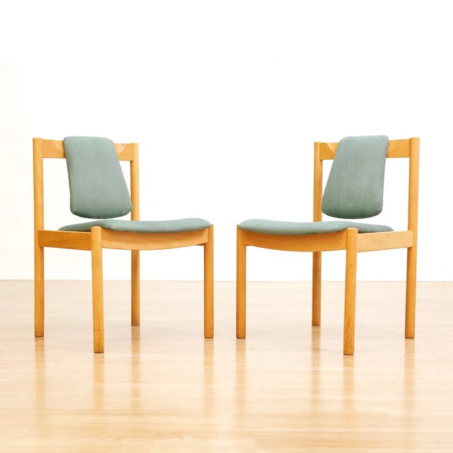 Mid-Century Modern Set of Eight 1980s Post Modern Dining Chairs by Ercol For Sale - Image 3 of 10