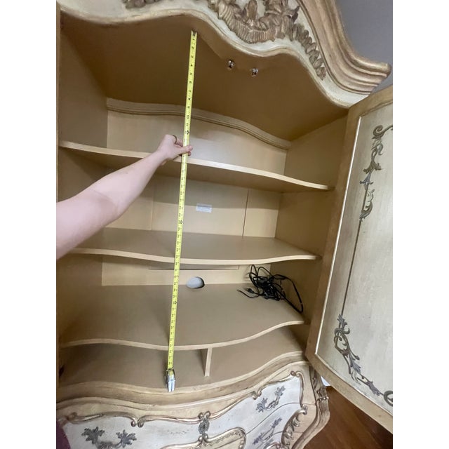 Ferguson Copeland Louis XV Style Painted and Parcel-Gilt Bombé Armoire For Sale - Image 14 of 18