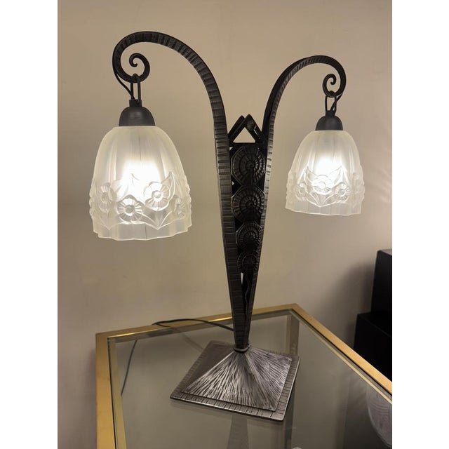 Large Art Deco Double Tulip Lamp by Paul Gilles, 1930s For Sale - Image 3 of 18
