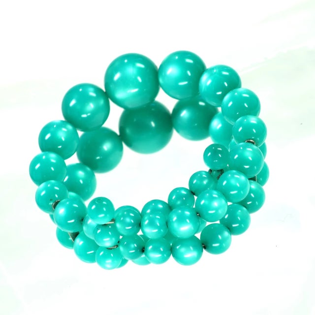 Vintage 1950s Emerald Moonglow Lucite Necklace Bracelet Earrings - Set of 4 For Sale In Orlando - Image 6 of 10