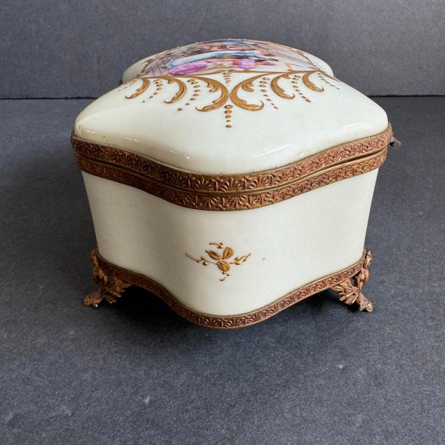 French Porcelain Casket Trinket Box Hand Painted Courting Couple Dancing Scene For Sale - Image 9 of 12