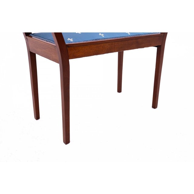 1900 - 1909 Antique Western European Seat, 1900 For Sale - Image 5 of 8