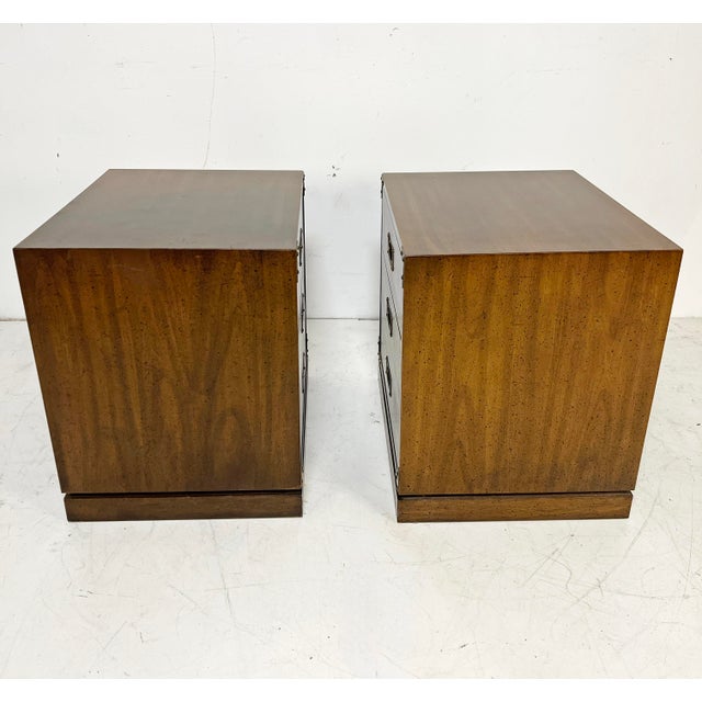 Pair of Campaign Style End Tables / Night Stands by Drexel Circa 1960s For Sale In Boston - Image 6 of 9