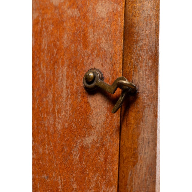 Early 20th Century Diamond Dyes Point-of-Sale Countertop Cabinet For Sale - Image 9 of 13