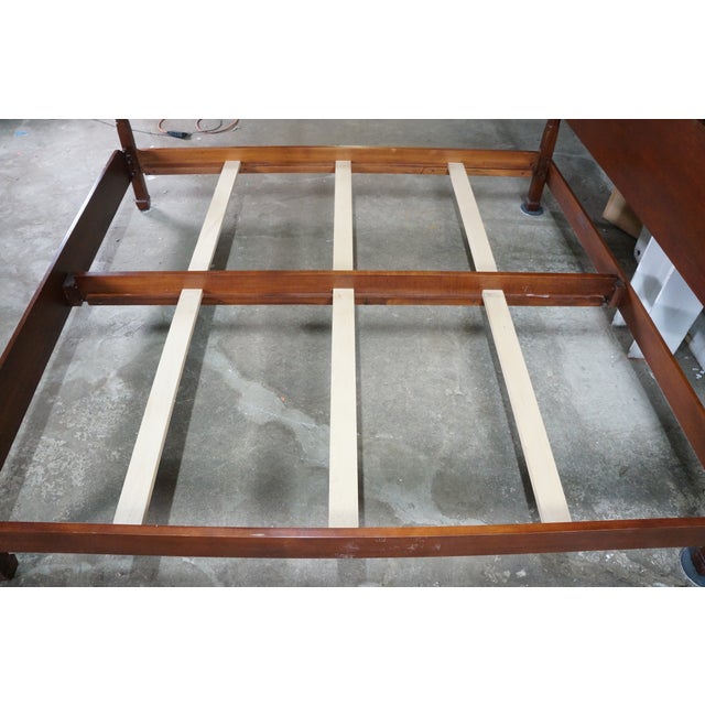 Late 20th Century Vintage Harden Furniture Solid Cherry Colonial Pencil Post King Size Tester Bed For Sale - Image 5 of 17