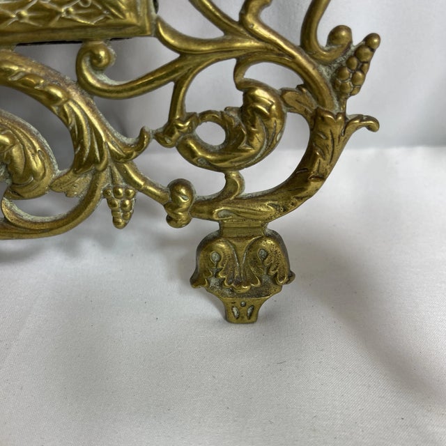 Metal Pair of Early 1900s Victorian Gilt Mirror Bronze With Sconces For Sale - Image 7 of 11