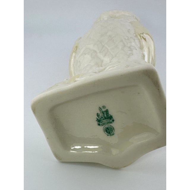 1960s Belleek Owl Vase, Irish Porcelain, 8-1/4", 6th Mark (1965–1980), Cream With Yellow Pearl Accents For Sale - Image 5 of 10