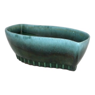 1960s Mid Century Modern Hull Pottery Green Drip Glaze Leaf Shaped Planter Bowl 406 For Sale