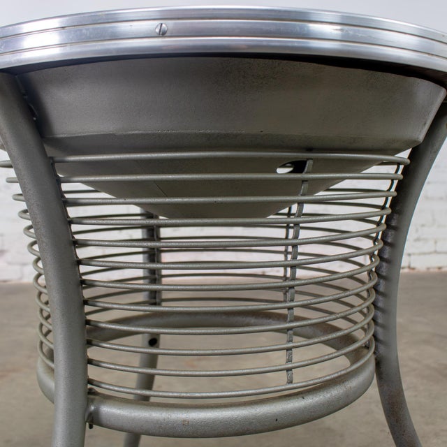 Mid 20th Century 20th Century Streamline & Art Moderne End or Side Table W/ Steel Frame & Round Cobalt Blue Mirror Top For Sale - Image 5 of 18