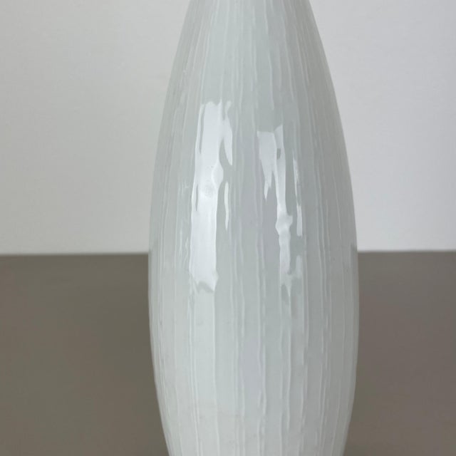 Large German Op Art Vase Vase from Heinrich Fuchs, 1970s For Sale - Image 12 of 17