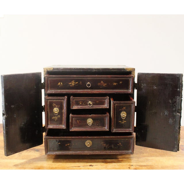19th Century Antique Lacquered and Painted Traval Jewelry Cabinet, 1800s For Sale - Image 5 of 18