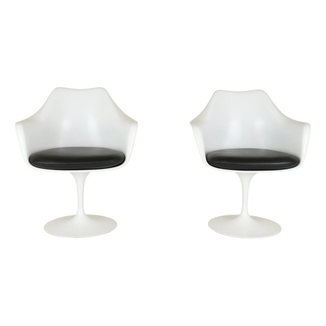 Set of Tulip Chairs by Eero Saarinen for Knoll, 1960s For Sale