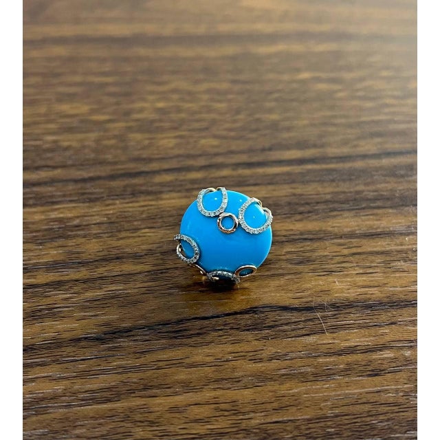 Modern Round Blue Teal Turquoise Diamond Swirl Scroll 14k Yellow Gold Cocktail Ring, Size 3 For Sale - Image 3 of 14