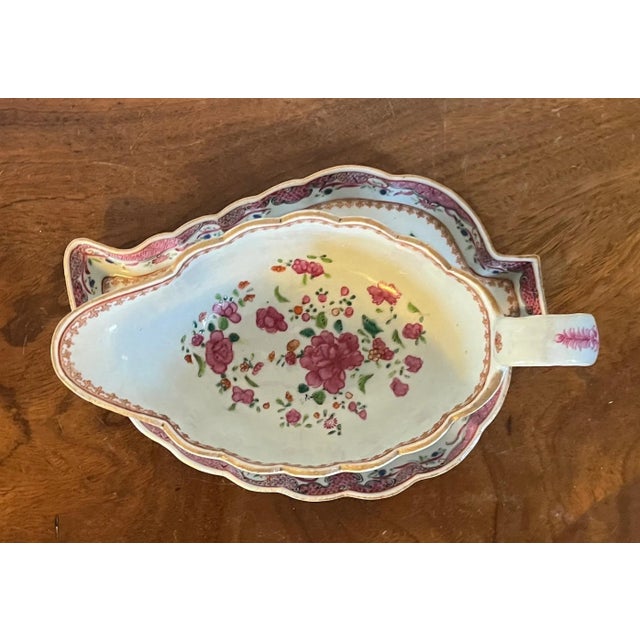 Ceramic Antique 18th Century Chinese Famille Rose Porcelain Sauce or Gravy Boat & Tobacco Leaf Under Dish For Sale - Image 7 of 12
