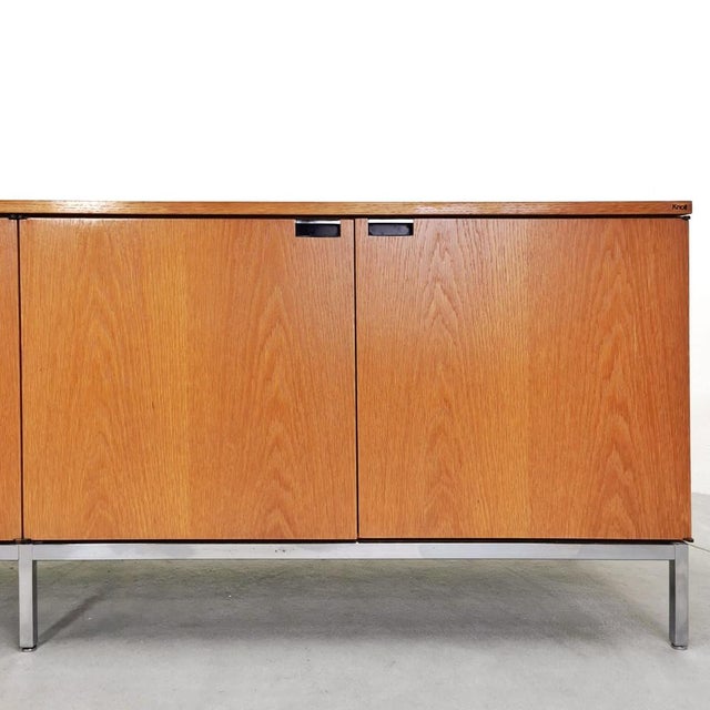 1970s Credenza by Florence Knoll Bassett for Knoll Inc. / Knoll International, 1970s For Sale - Image 5 of 15