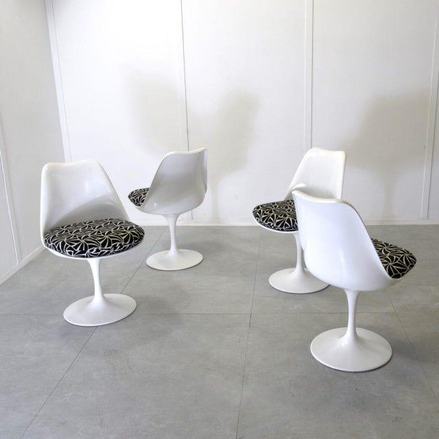 Tulip Chairs by Eero Saarinen for Knoll, 1970s, Set of 4 For Sale - Image 10 of 10